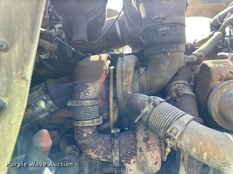 image for item DN0776 2004 Kenworth  W900 ready mix truck