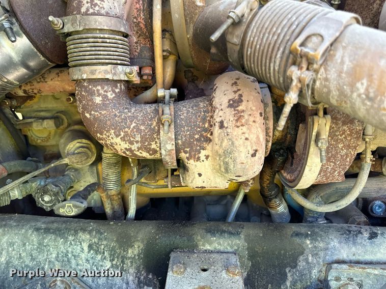 image for item DN0776 2004 Kenworth  W900 ready mix truck