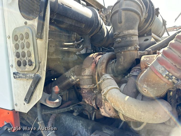 image for item DN0776 2004 Kenworth  W900 ready mix truck