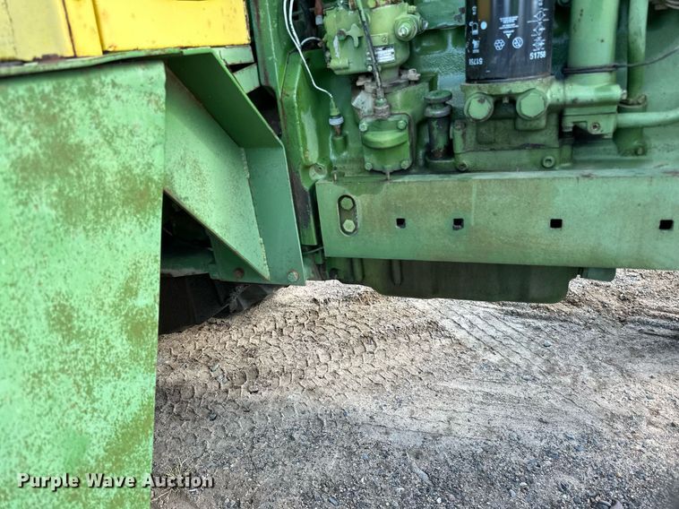 image for item DN0777 1969 John Deere 4520 tractor