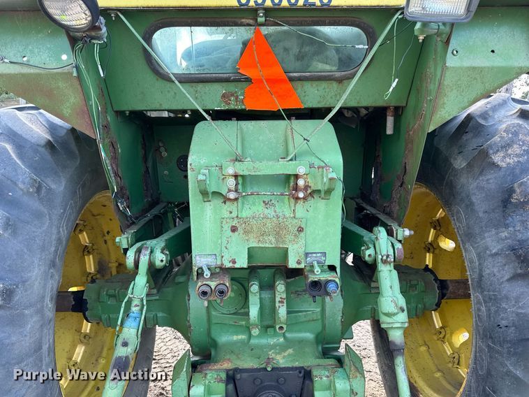 image for item DN0777 1969 John Deere 4520 tractor