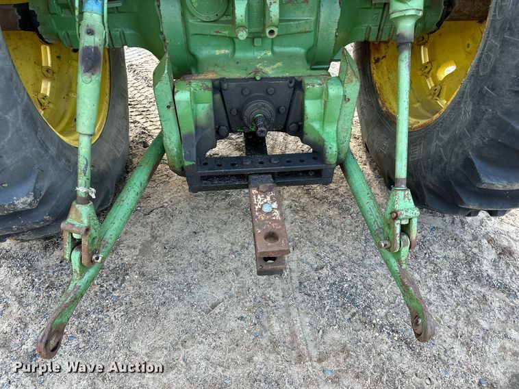 image for item DN0777 1969 John Deere 4520 tractor