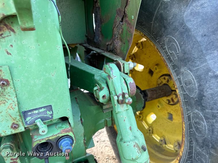 image for item DN0777 1969 John Deere 4520 tractor