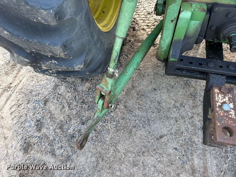image for item DN0777 1969 John Deere 4520 tractor