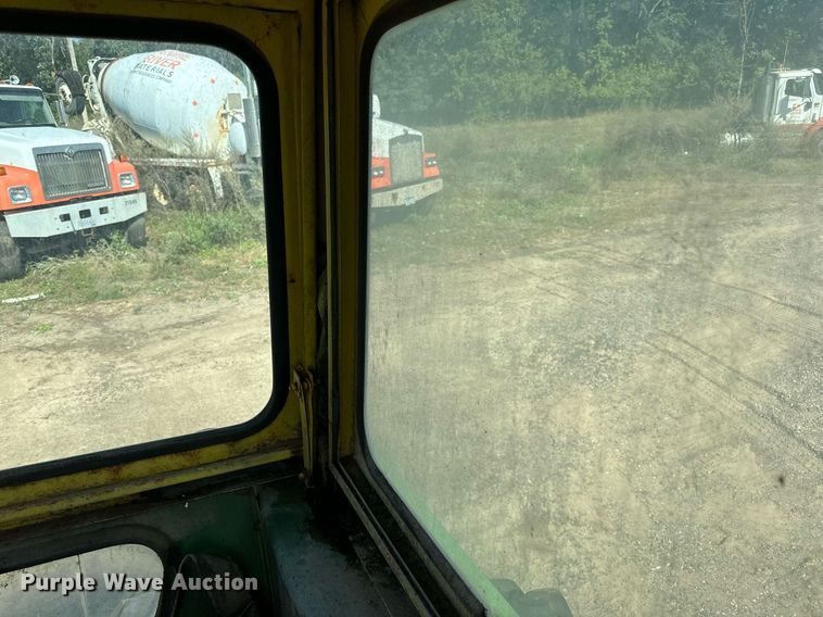 image for item DN0777 1969 John Deere 4520 tractor