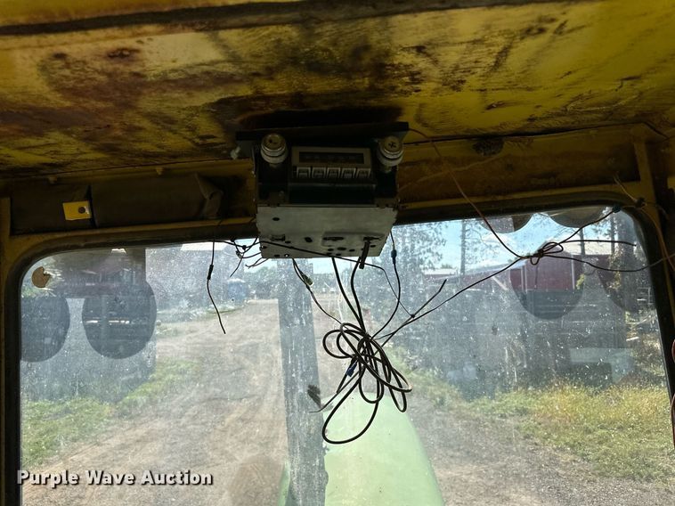 image for item DN0777 1969 John Deere 4520 tractor