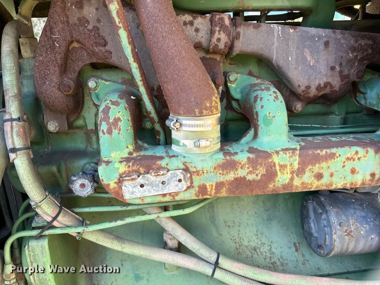 image for item DN0777 1969 John Deere 4520 tractor