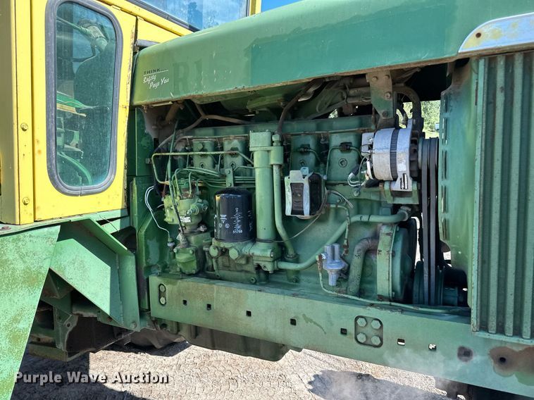 image for item DN0777 1969 John Deere 4520 tractor
