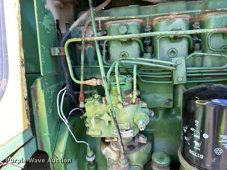 image for item DN0777 1969 John Deere 4520 tractor