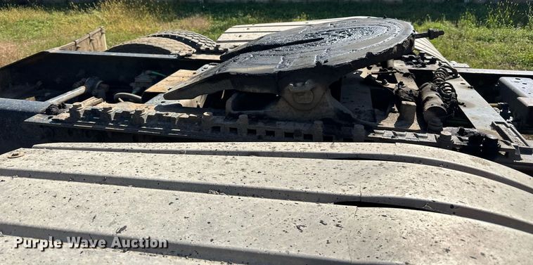 image for item DN0778 2007 International  9200i semi truck