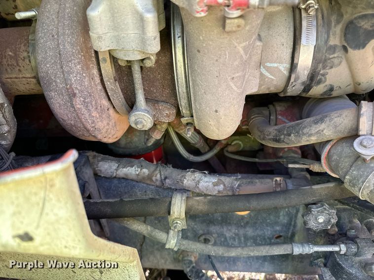 image for item DN0778 2007 International  9200i semi truck