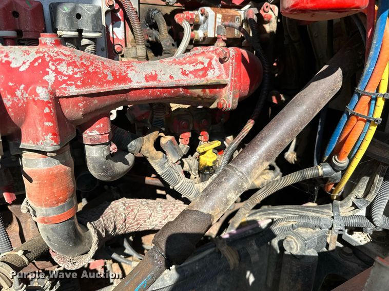 image for item DN0778 2007 International  9200i semi truck