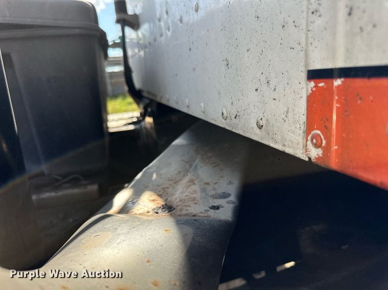 image for item DN0779 2007 International  9200i semi truck