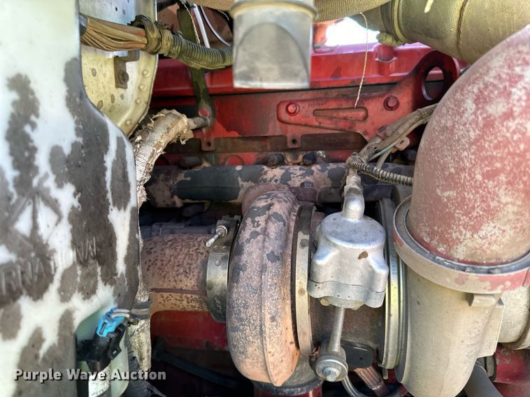 image for item DN0779 2007 International  9200i semi truck