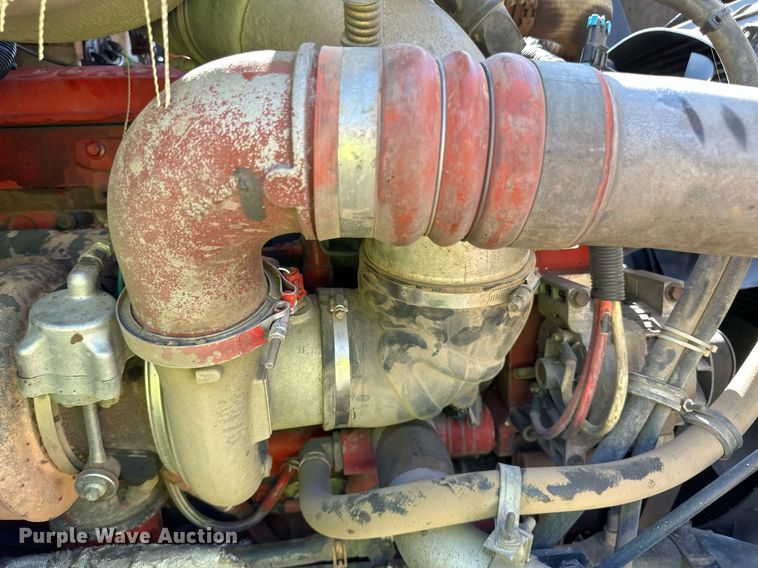 image for item DN0779 2007 International  9200i semi truck