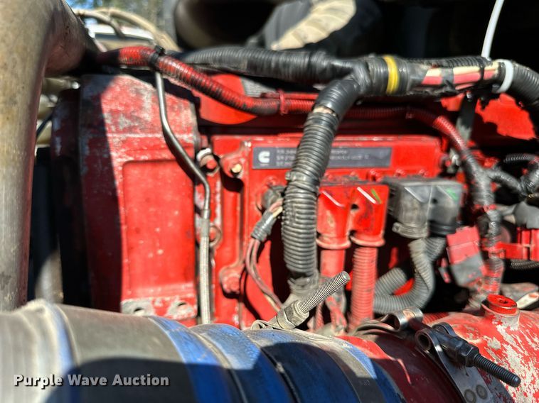 image for item DN0779 2007 International  9200i semi truck