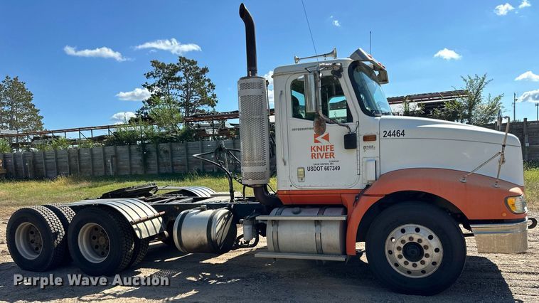 image for item DN0780 2008 International  9200i semi truck