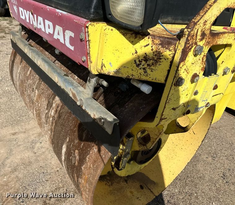 image for item DN0782 2000 Dynapac CC142 double drum vibratory roller