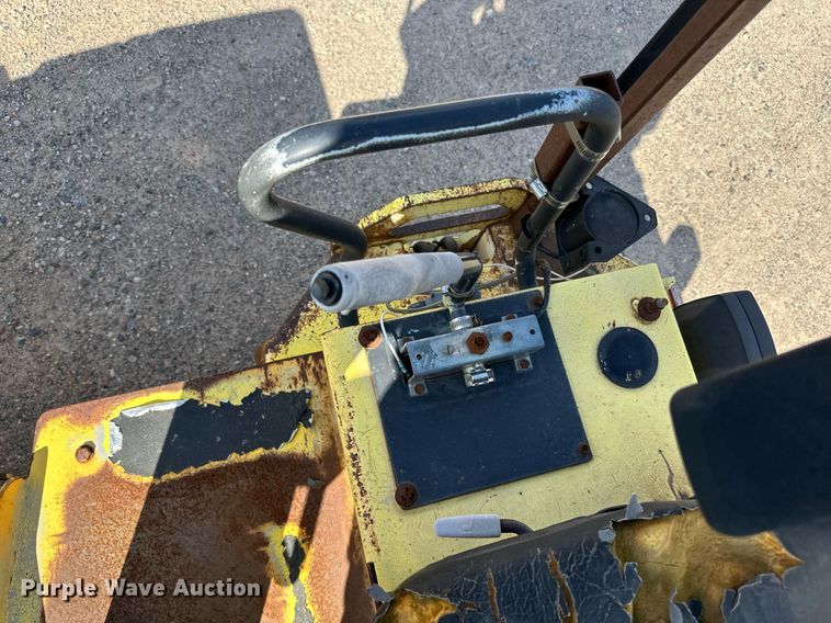 image for item DN0782 2000 Dynapac CC142 double drum vibratory roller