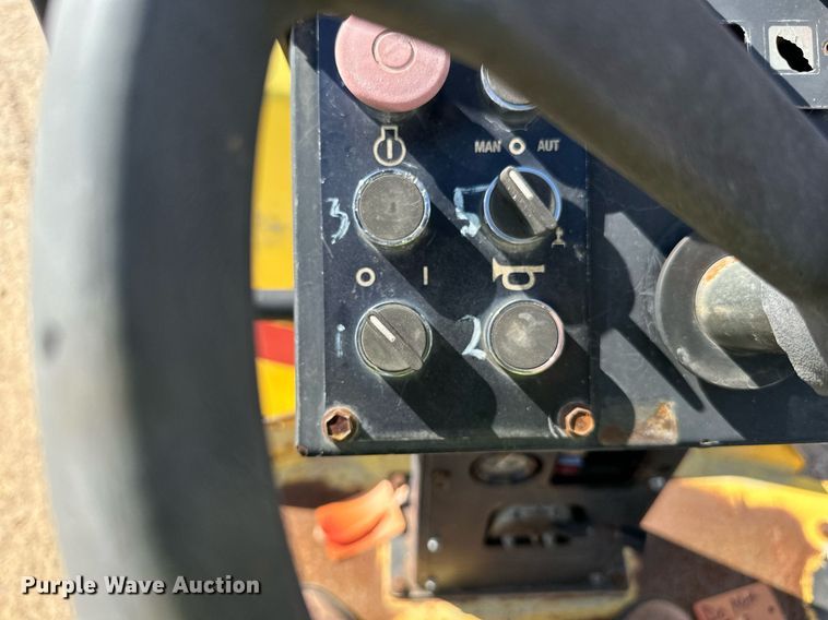 image for item DN0782 2000 Dynapac CC142 double drum vibratory roller