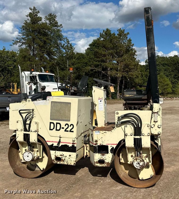 image for item DN0783 1995 Ingersoll Rand  DD22 double drum vibratory roller
