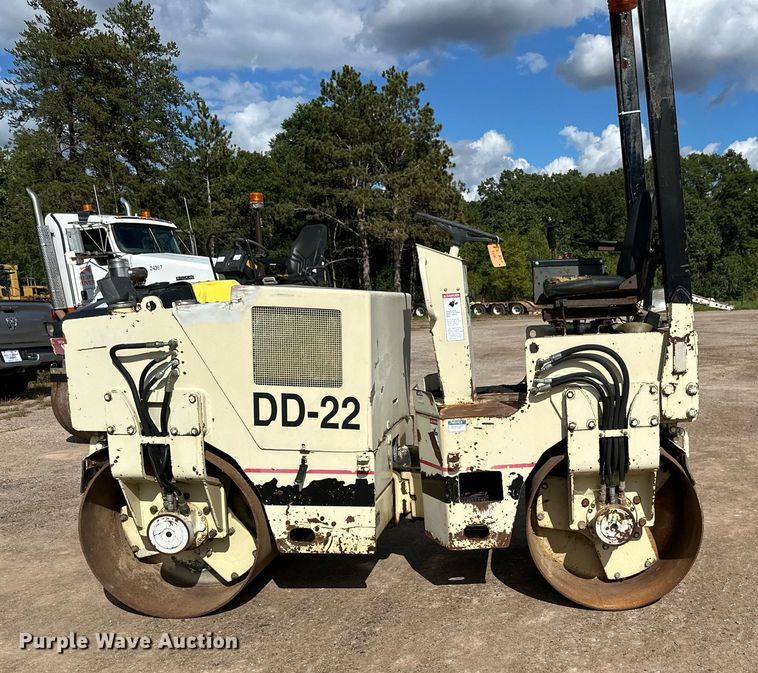 image for item DN0783 1995 Ingersoll Rand  DD22 double drum vibratory roller
