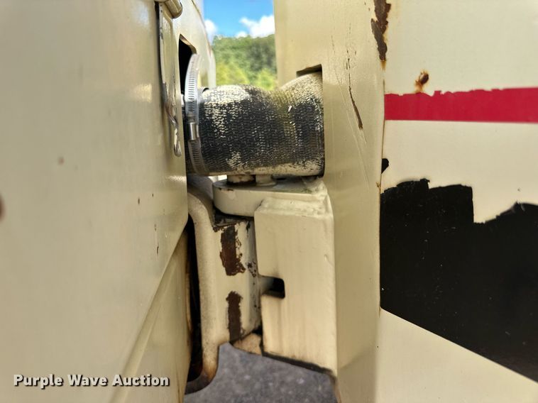 image for item DN0783 1995 Ingersoll Rand  DD22 double drum vibratory roller