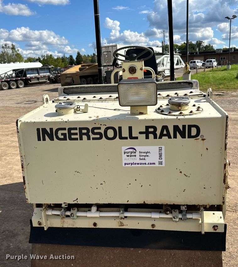 image for item DN0783 1995 Ingersoll Rand  DD22 double drum vibratory roller