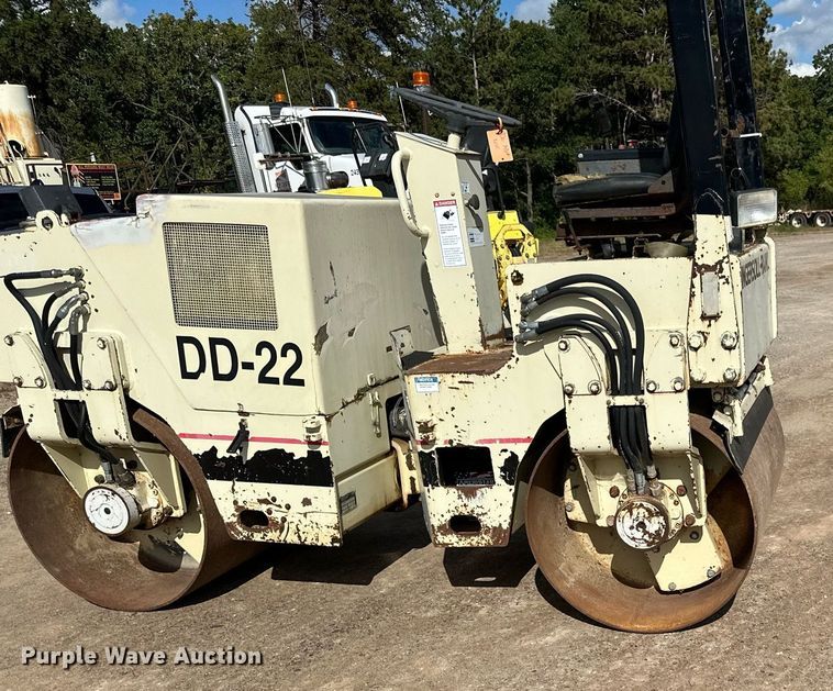 image for item DN0783 1995 Ingersoll Rand  DD22 double drum vibratory roller