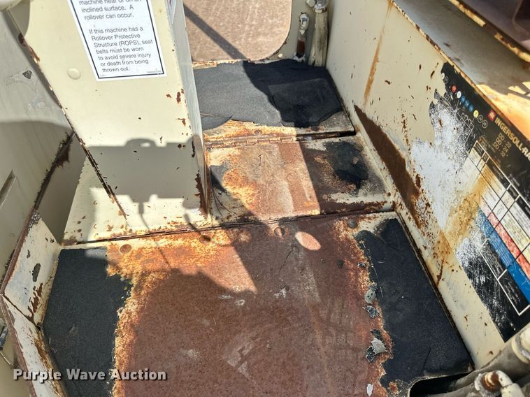 image for item DN0783 1995 Ingersoll Rand  DD22 double drum vibratory roller