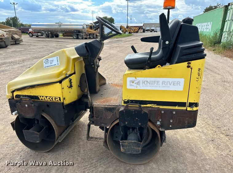 image for item DN0784 1999 Wacker RD11A double drum vibratory roller