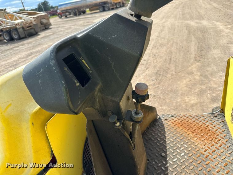 image for item DN0784 1999 Wacker RD11A double drum vibratory roller