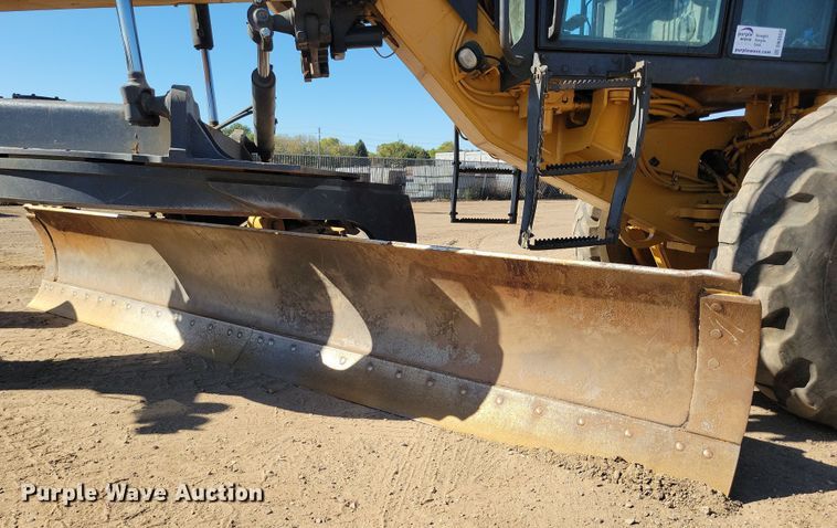 image for item DN3552 2008 John Deere 872D motor grader