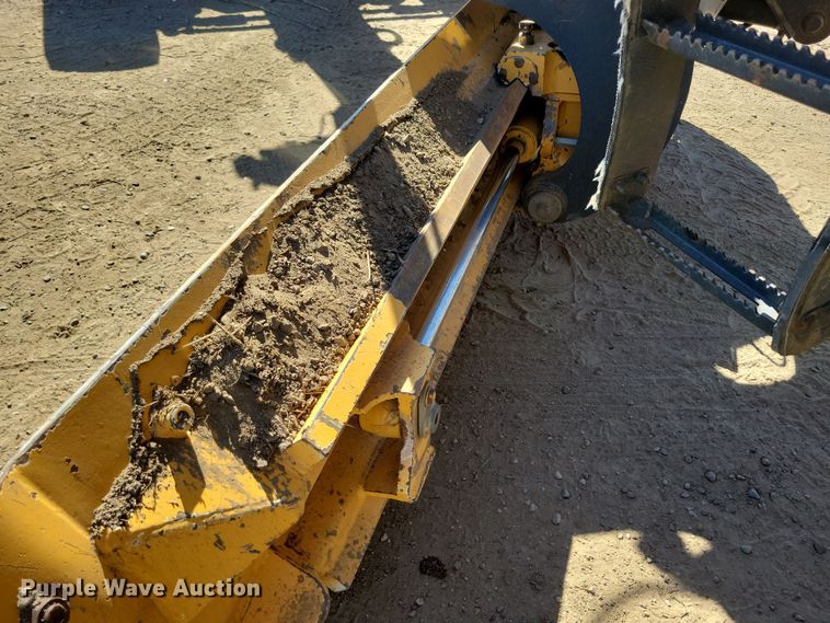 image for item DN3552 2008 John Deere 872D motor grader