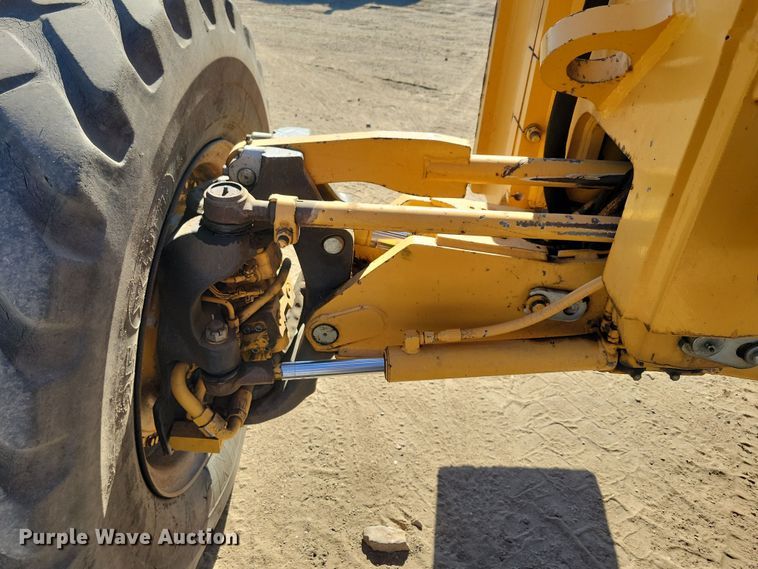 image for item DN3552 2008 John Deere 872D motor grader