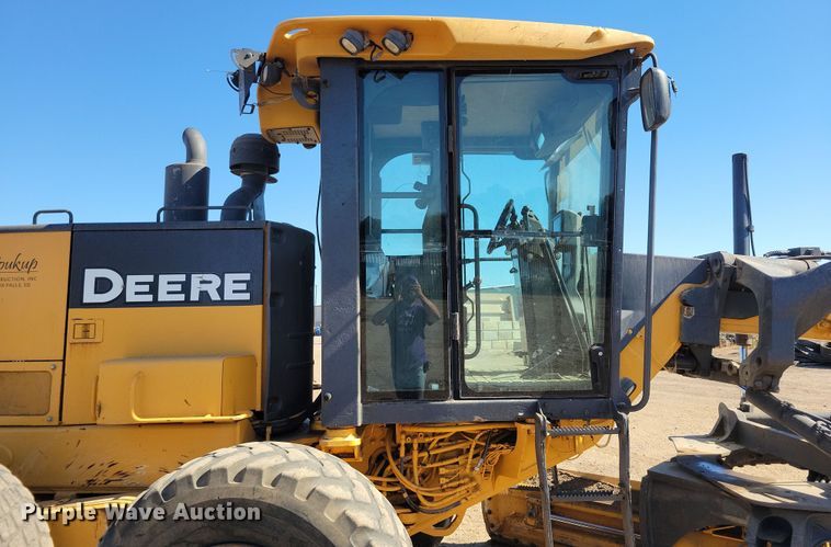 image for item DN3552 2008 John Deere 872D motor grader