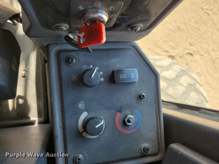 image for item DN3552 2008 John Deere 872D motor grader