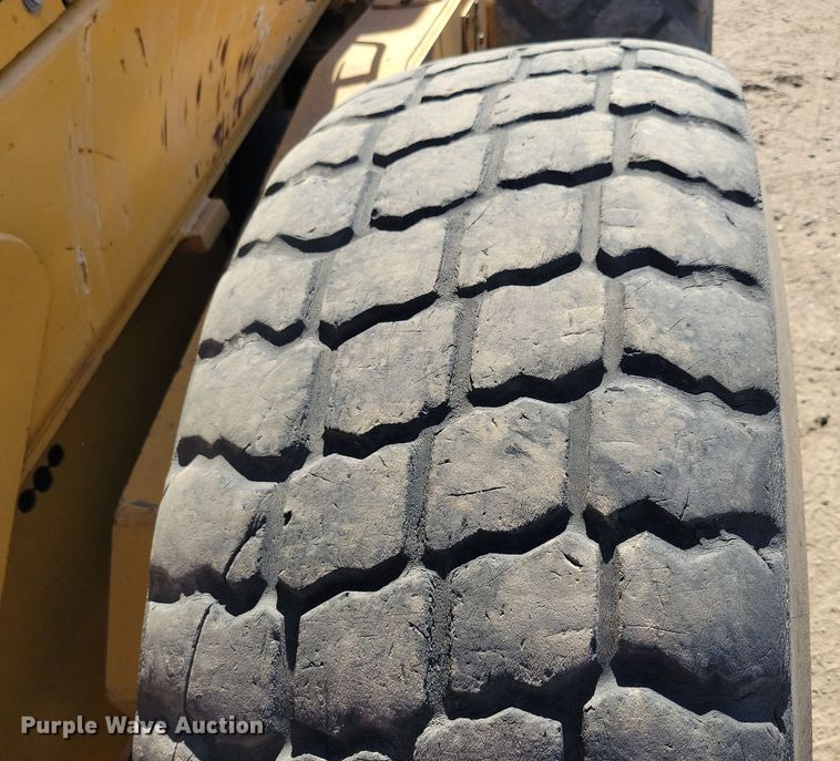 image for item DN3552 2008 John Deere 872D motor grader