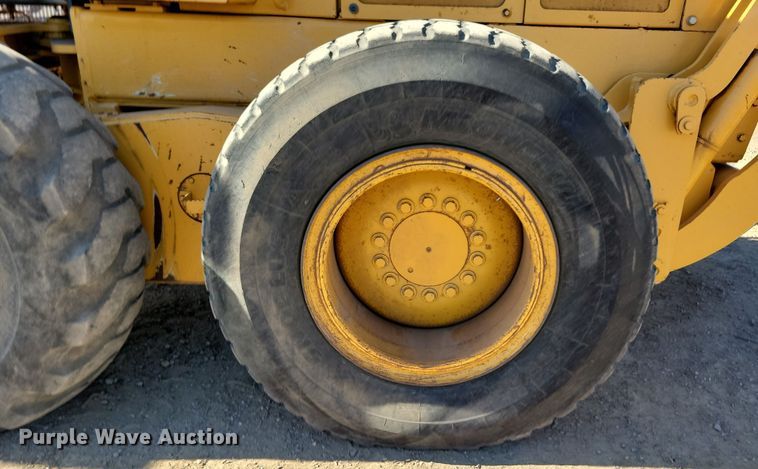 image for item DN3552 2008 John Deere 872D motor grader