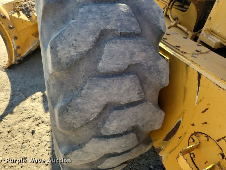 image for item DN3552 2008 John Deere 872D motor grader