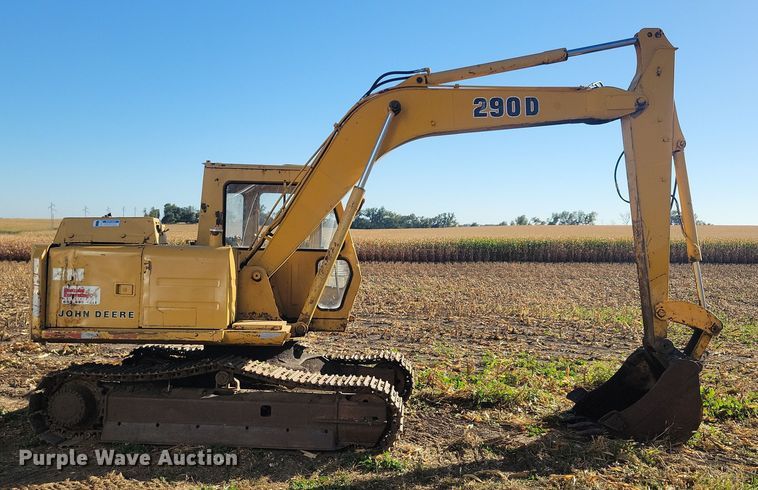 image for item DN3555 John Deere 290D excavator