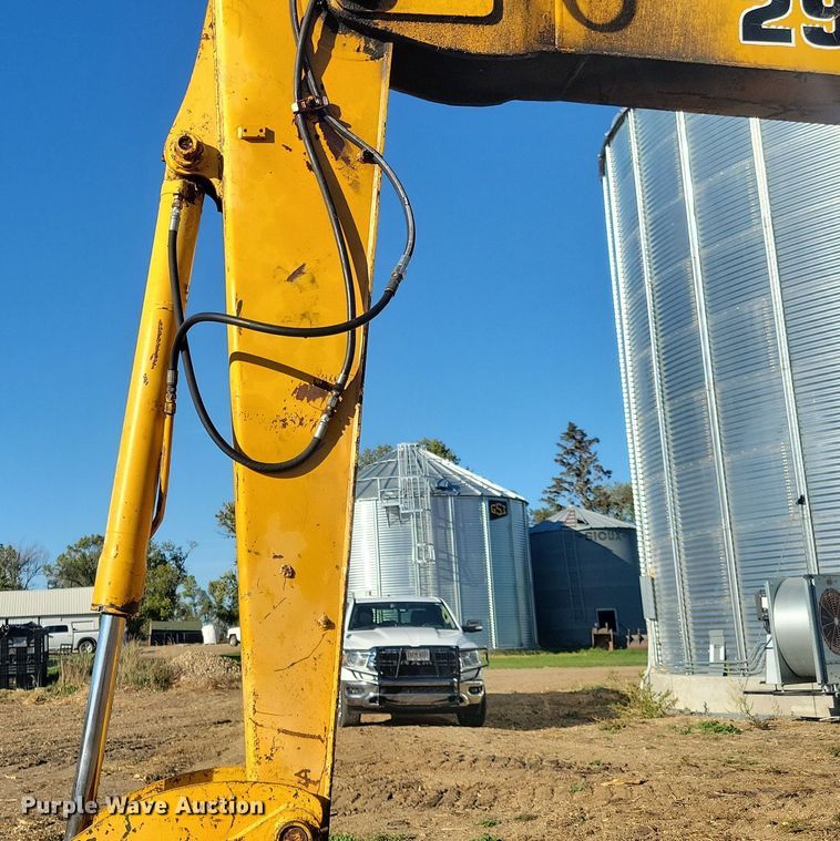 image for item DN3555 John Deere 290D excavator