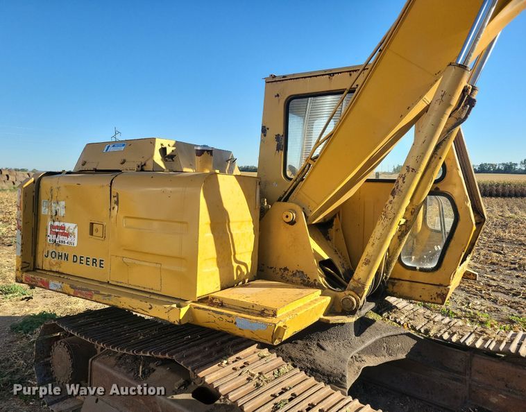 image for item DN3555 John Deere 290D excavator