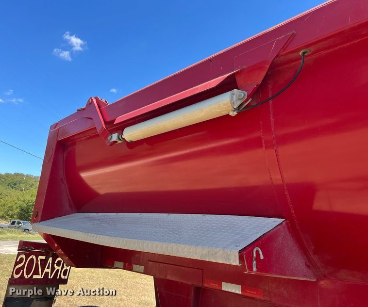 image for item DO2502 2018 Brazos end dump trailer