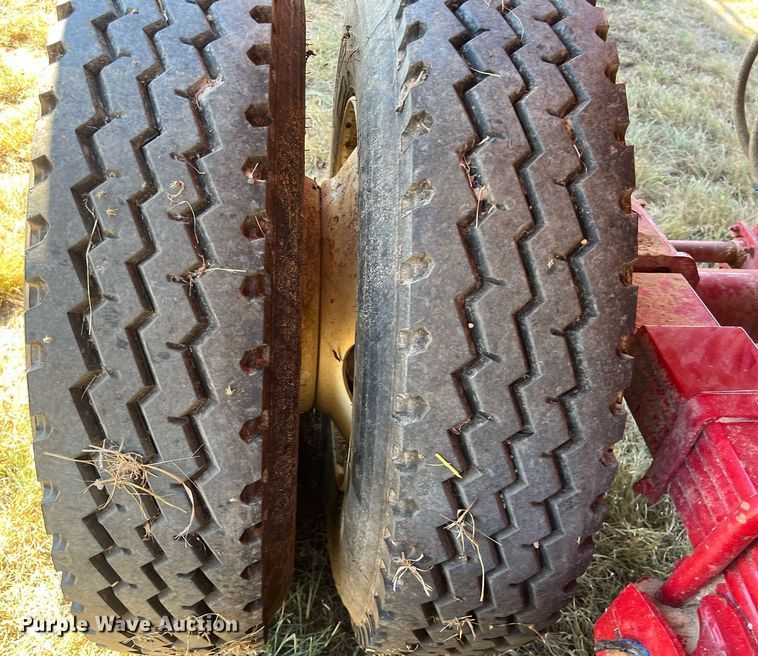 image for item DO2502 2018 Brazos end dump trailer