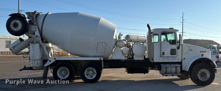image for item DO2504 2006 Kenworth W900 ready mix truck
