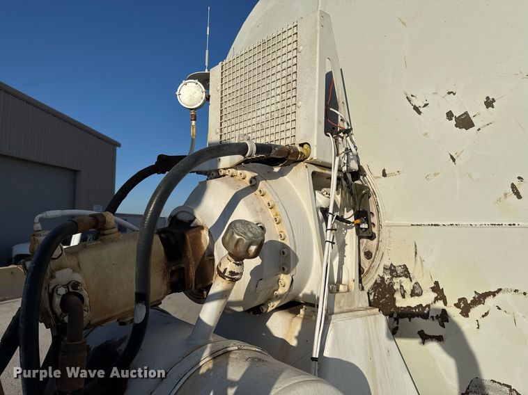 image for item DO2504 2006 Kenworth W900 ready mix truck