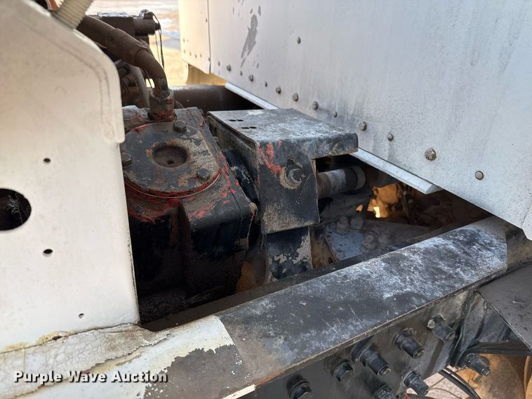 image for item DO2504 2006 Kenworth W900 ready mix truck