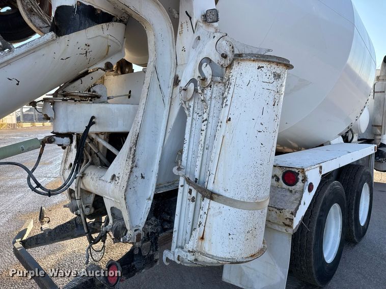 image for item DO2504 2006 Kenworth W900 ready mix truck