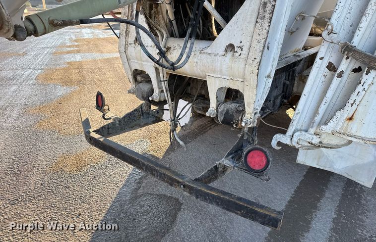 image for item DO2504 2006 Kenworth W900 ready mix truck